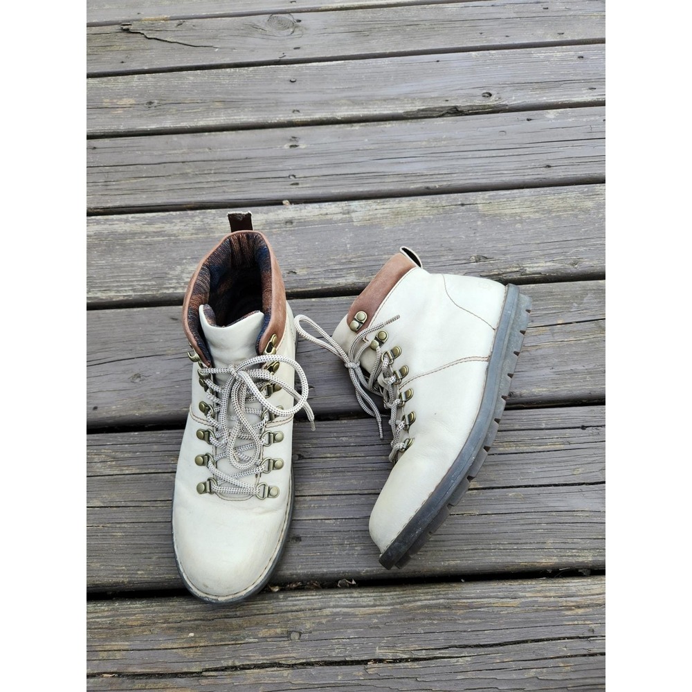 Vintage y2k‎ Born Hiking Boots Cream Leather Lace Up Plaid Lining Grunge Size 9M